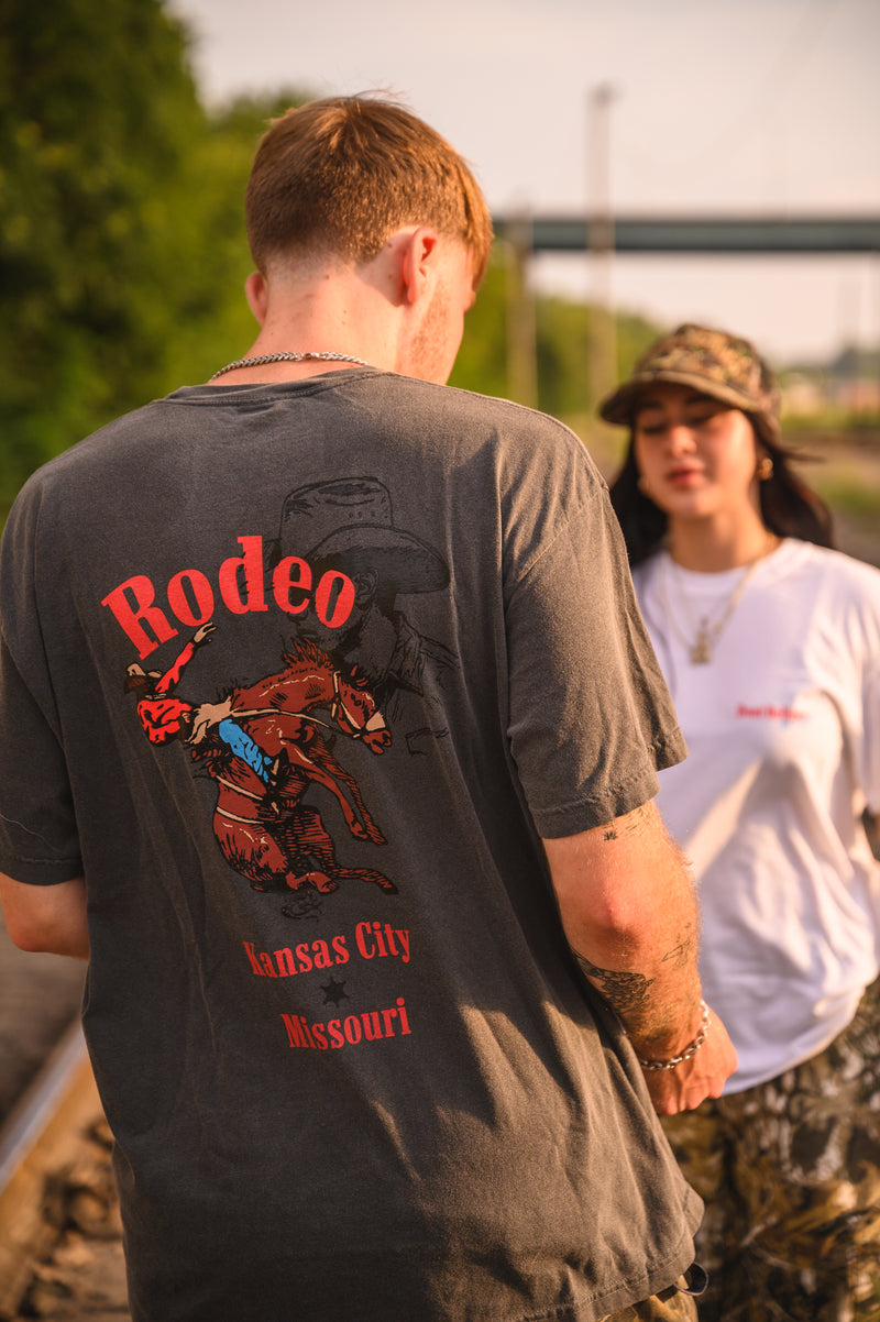 Rodeo Tee (Pepper)